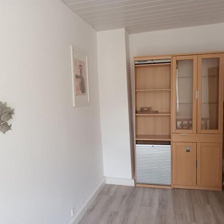 Appartamento Flat In Neo Country Style Aus Gruenderzeit Bis 6 Person Lipsia Esterno foto