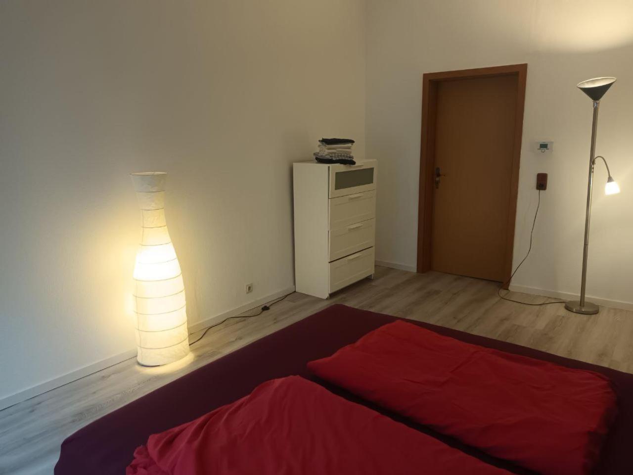 Appartamento Flat In Neo Country Style Aus Gruenderzeit Bis 6 Person Lipsia Esterno foto