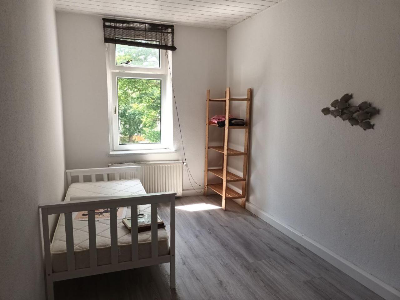 Appartamento Flat In Neo Country Style Aus Gruenderzeit Bis 6 Person Lipsia Esterno foto