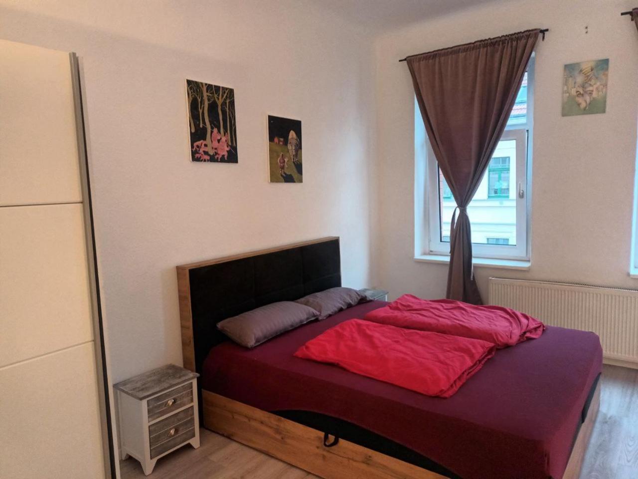 Appartamento Flat In Neo Country Style Aus Gruenderzeit Bis 6 Person Lipsia Esterno foto