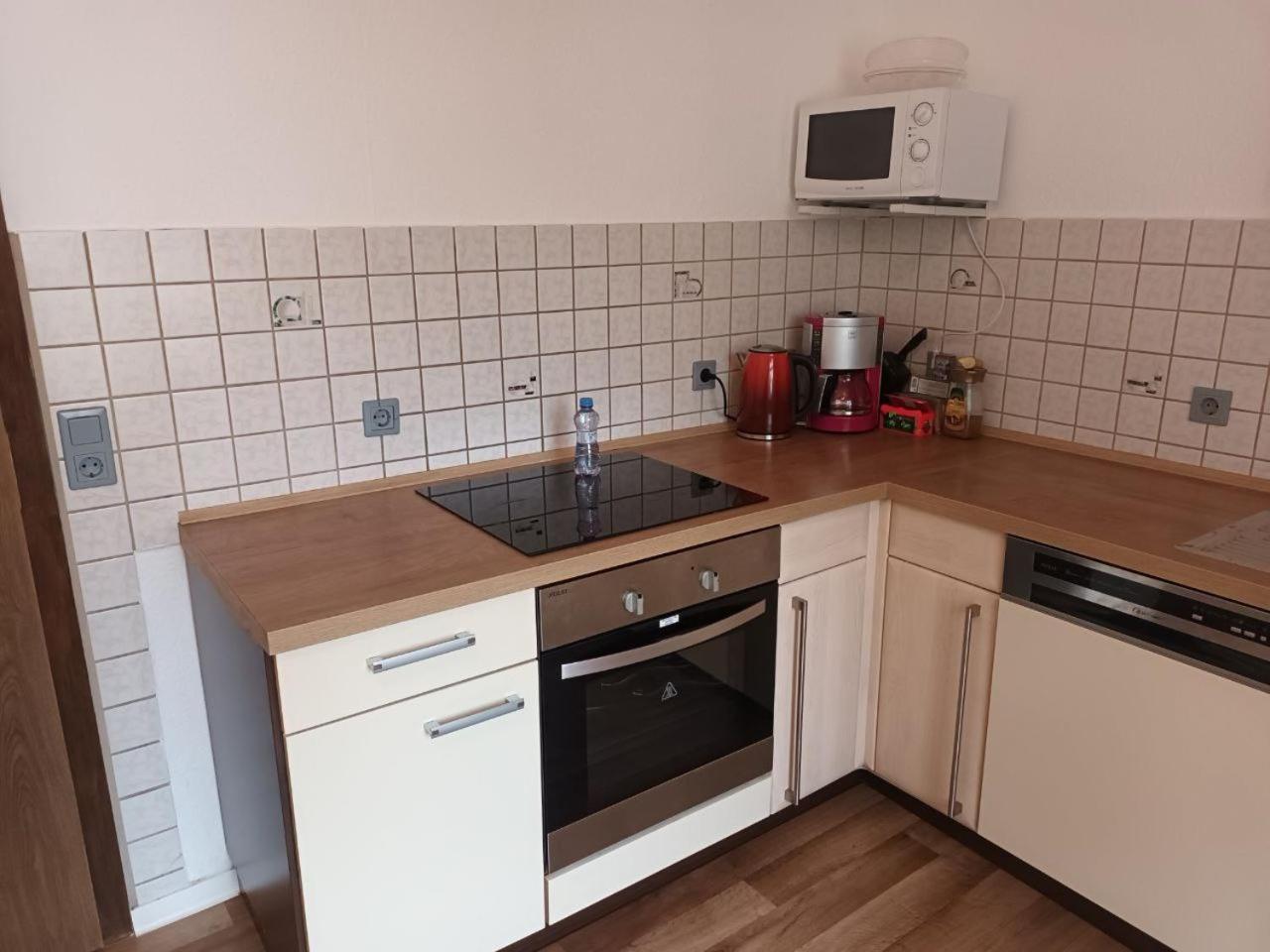 Appartamento Flat In Neo Country Style Aus Gruenderzeit Bis 6 Person Lipsia Esterno foto